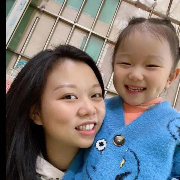 重慶5歲腦癱兒有個好媽媽 說話走路樣樣頂呱呱 重慶5歲腦癱兒有個好媽媽 說話走路樣樣頂呱呱