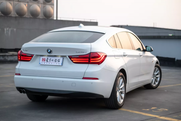 出於5系卻高於5系，二手528i GT深藏不露