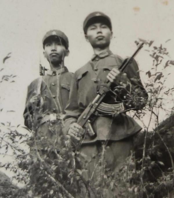 開啟塵封記憶,再現難忘時刻,軍旅歲月,我和將軍零距離 開啟塵封記憶,再現難忘時刻,軍旅歲月,我和將軍零距離