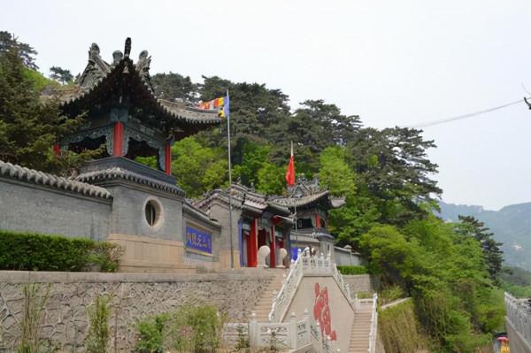 遼寧又一景區躥紅，有“皇家仙山”美譽，距市中心30分鐘車程