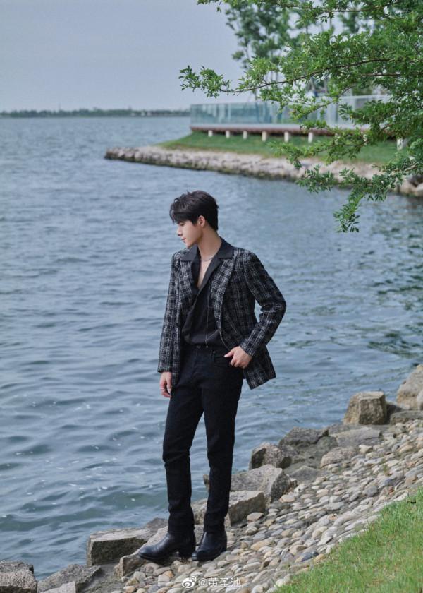 黃聖池：95後運動型男，曾參演《旋風少女》《浪花一朵朵》等