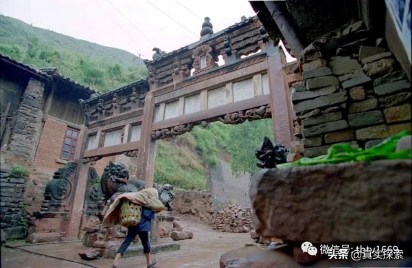 雲南往事之失落的古鹽都：黑井尋夢