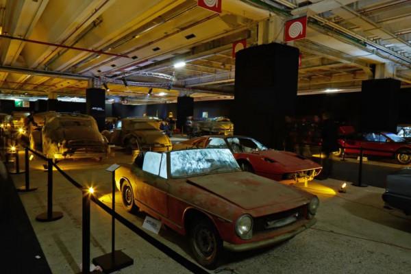 兄弟來輛法拉利嗎？實惠便宜的1982年法拉利308來自穀倉發現