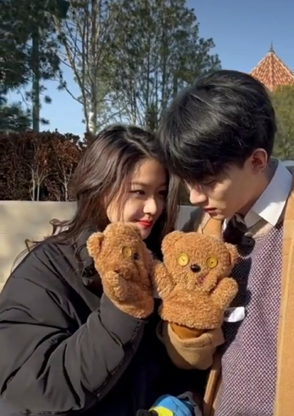 熒幕cp是真情侶