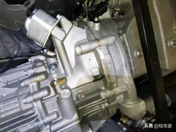 二手超跑還要一千多萬?這輛蘭博基尼大牛選配了一輛保時捷911 二手超跑還要一千多萬?這輛蘭博基尼大牛選配了一輛保時捷911