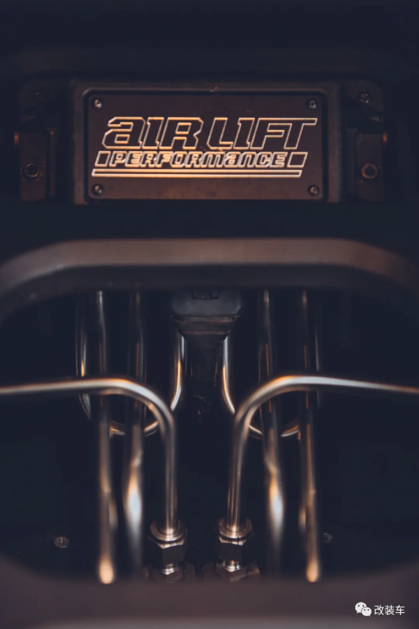 遼寧車友的寶馬E92逆向改裝，先選寬體後挑車你學到了嗎？