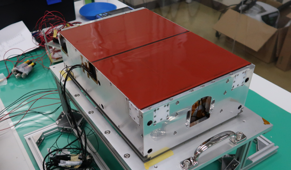 業餘電臺在月軌和月面以437MHz傳送PSK31資料，1瓦能接收？