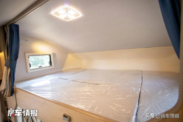 全新下線的國產房車,價格不變水電升級,配2.3米雙人床同類最大 全新下線的國產房車,價格不變水電升級,配2.3米雙人床同類最大