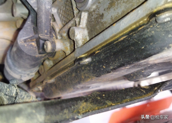 才開三萬公里就跌價30萬,低價買這臺六年的奧迪A4香不香? 才開三萬公里就跌價30萬,低價買這臺六年的奧迪A4香不香?