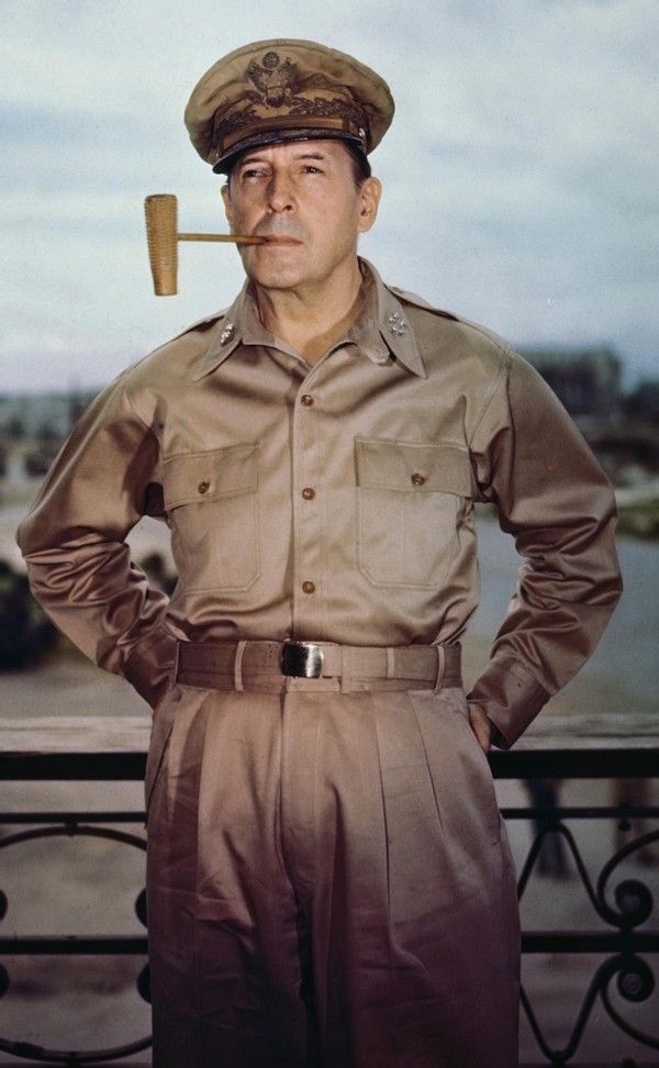 64年原子彈爆炸成功後，周總理看到一蘑菇雲照片：把地面部分裁掉