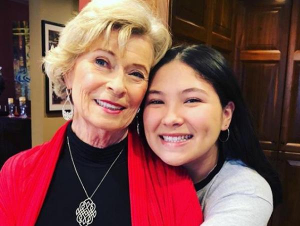 47年前，李小龍慘死在丁佩的床上，背後的原因不止猝死那麼簡單