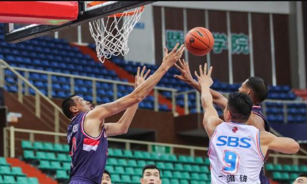 季前賽-狀元秀王翊雄攬10+3後傷退 陳盈駿19+4+5助廣州力克福建