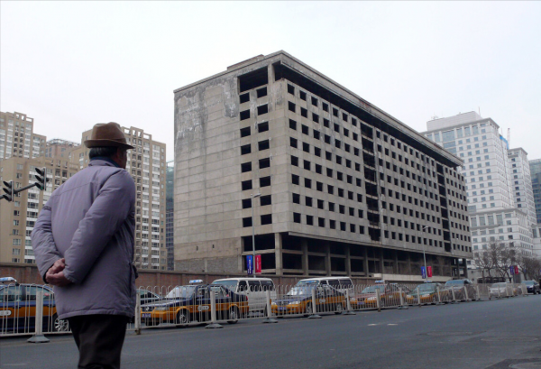 什麼是爛尾樓？怎麼才能避免買到呢？萬一買到需要注意點什麼