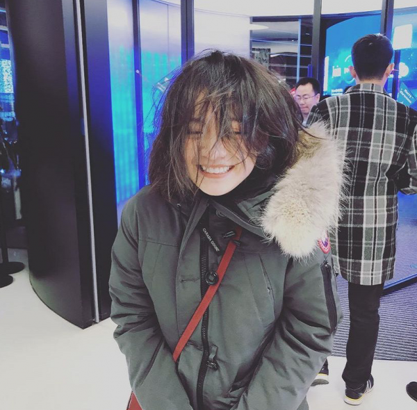 多大年紀就穿多大衣服，00後李庚希穿得太成熟，像是偷媽媽衣服