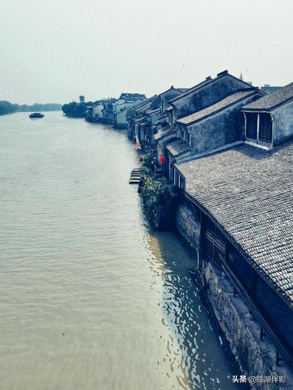 上有天堂，下有蘇杭，中間還有荻港