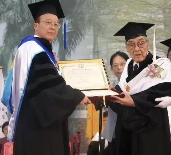 孔子77代嫡孫女孔德懋：73歲與“衍聖公”弟弟重逢，104歲仍健在