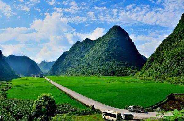 走進喀斯特密境