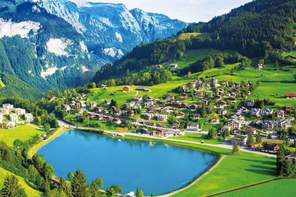 瑞士：一箇中立的巨人？還是大國的“玩物”