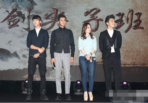 明明是大高個，卻被誤會成矮個的8個男星，一個比一個讓人意外