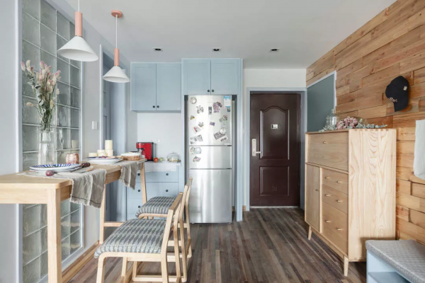 70㎡灰藍色裝修，用玻璃玩轉整個空間，美呆了