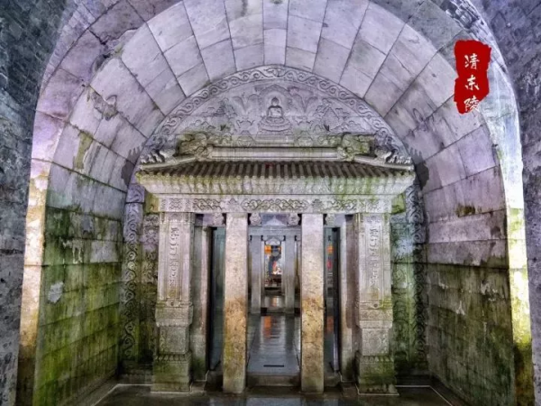 清東陵美景：地宮佛光