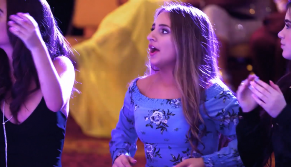 億萬富豪孩子到底有多奢靡？純金的腳踏車，成捆的鈔票，太壕了