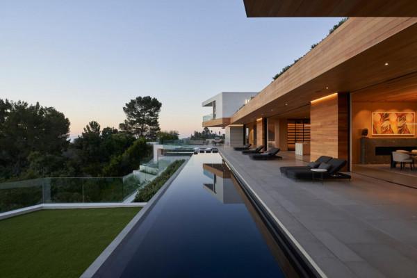 比弗利山莊“無邊際觀景”超級豪宅