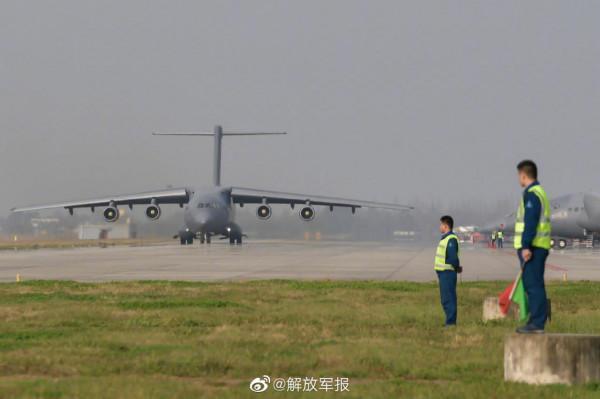 新年開訓！運-20起飛