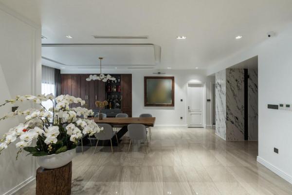 住複式，怎能少了挑空6米的客廳，效果那叫一個大氣，高生活質量