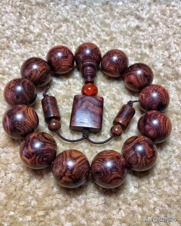 海南黃花梨怎麼鑑別真假？