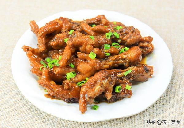 飯店的紅燒雞爪為啥軟糯又入味,原來是有訣竅,廚師長分享做法 飯店的紅燒雞爪為啥軟糯又入味,原來是有訣竅,廚師長分享做法