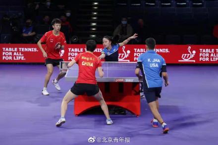 休斯敦世乒賽中美混雙首次合練 中美混雙交換球衣