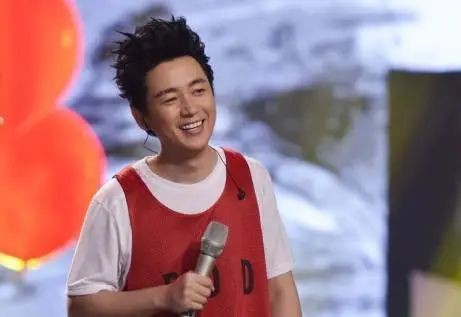 小栗旬近照惹爭議,慘被吐槽顏值下跌,中日韓男星各有各的醜法? 小栗旬近照惹爭議,慘被吐槽顏值下跌,中日韓男星各有各的醜法?