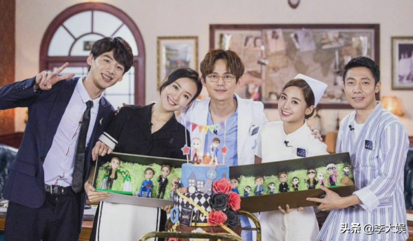 《明星大偵探》再次空降熱搜，引得楊怡回應，節目粉真的太努力了