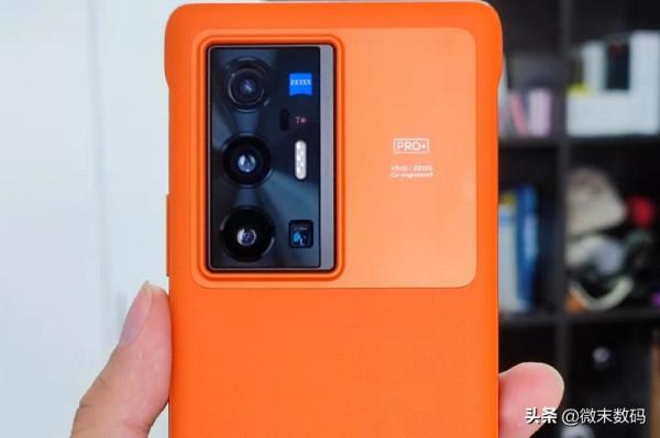 Vivo X80Pro將採用iQOO9同款三星E5柔性屏？天璣9000晶片+微雲臺