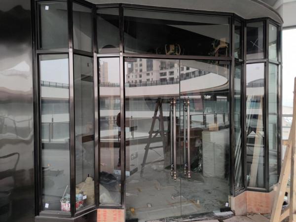 再幹個10天就可以回家過年了，門窗人加油