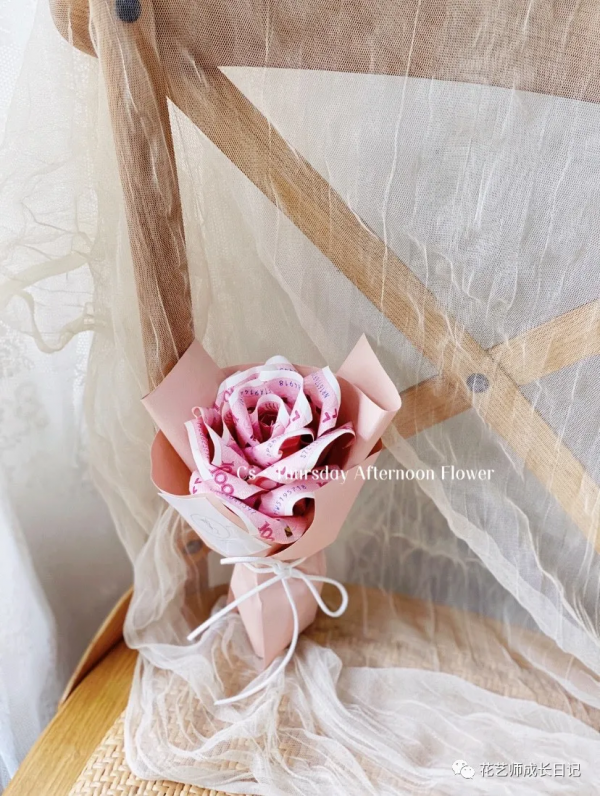 花藝奇思妙想vol.48 | 如果覺得鮮花短暫,那就來一束有錢花束吧 花藝奇思妙想vol.48 | 如果覺得鮮花短暫,那就來一束有錢花束吧