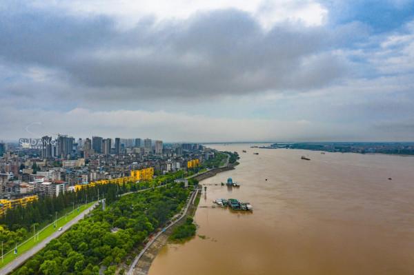 湖北荊州有一神秘寶塔，下陷7.29米，是全國僅有的“地下寶塔”