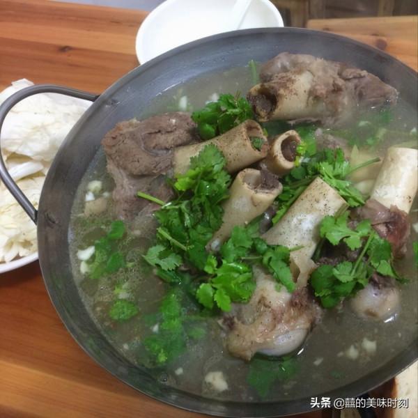 安徽老闆娘開店，堅持15年不漲價，有人吃不膩有人一口吃不下