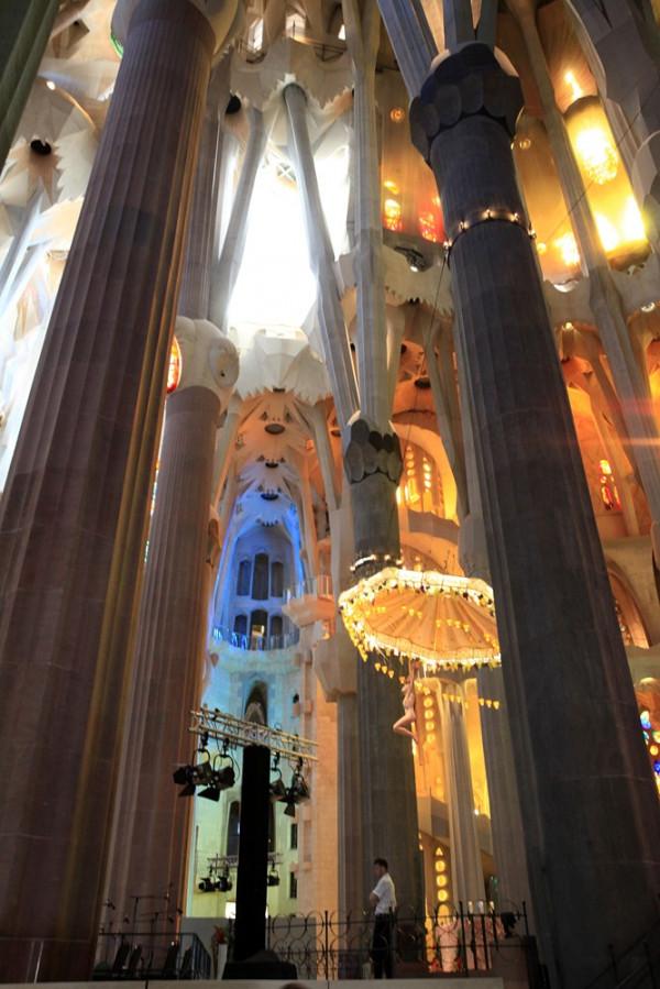 晨楓：巴塞羅那聖家堂是建築異葩，不是里程碑