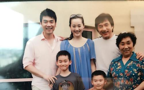 就算一首歌吃一輩子，也別怪他們臉皮厚，遇上這種機會你也能爆紅