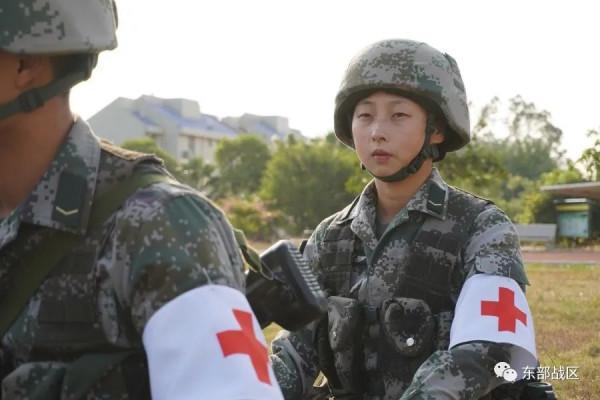 拼!拼!拼!衛生女兵請求出戰 拼!拼!拼!衛生女兵請求出戰