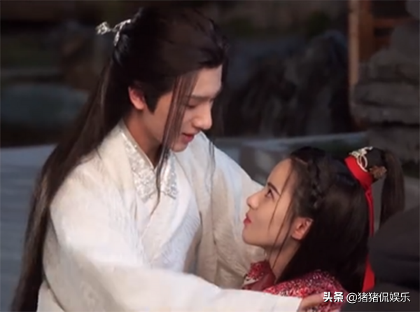 新古偶甜寵劇來襲，主演陣容才貌不凡，毒舌俊男追愛清純俠女