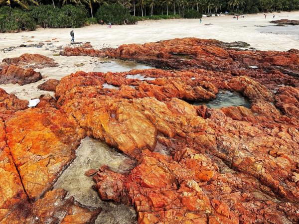 海南紅石灘
