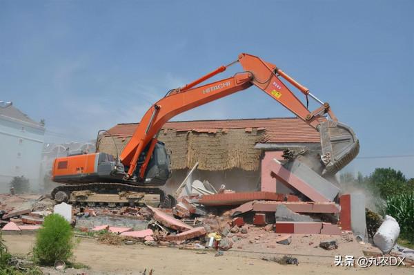 土地新規：五種情況下建房，要被拆，還要罰，每平方米罰款1000元