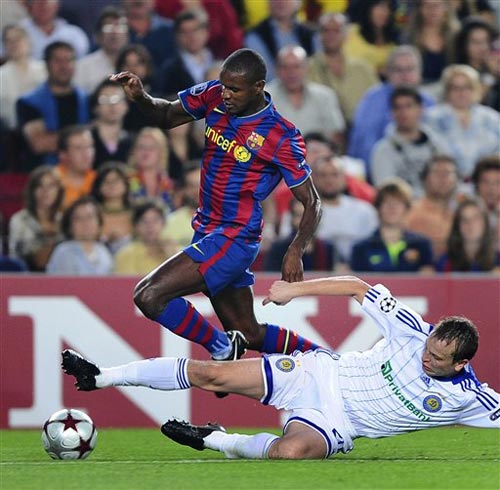 光從技術含量來說，馬拉多納和梅西的連過五人哪個技術含量更高？