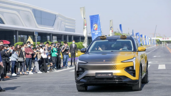 萬達集團聯手中國一汽,王健林正式殺入汽車行業 萬達集團聯手中國一汽,王健林正式殺入汽車行業