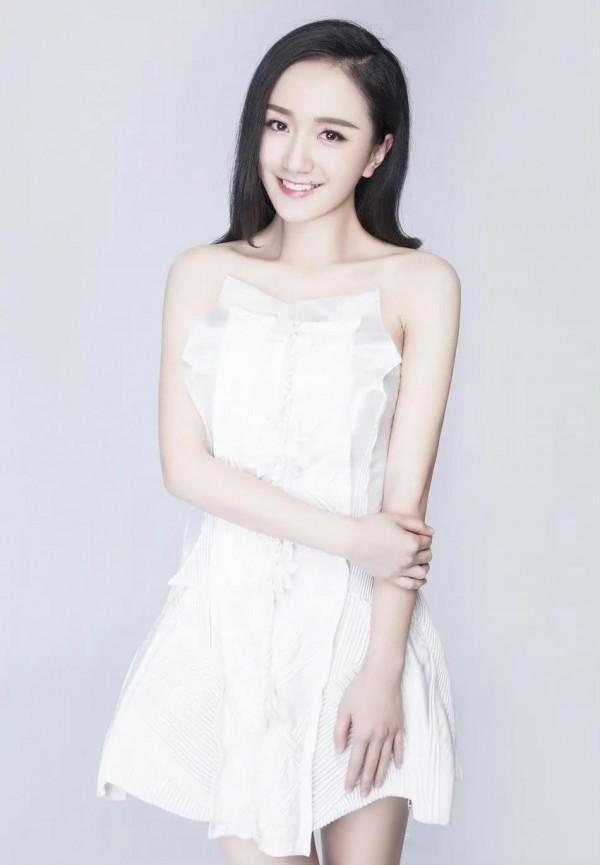 十位女星養眼美圖欣賞，個個美若天仙，你最喜歡誰呢？