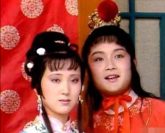 紅樓夢中的主僕：主子一生悽苦含冤而死，丫鬟卻鹹魚翻身富貴一世