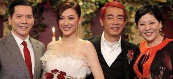 向佐曾對她一見鍾情，戀愛成熟見父母時，向太卻一句話拒絕了